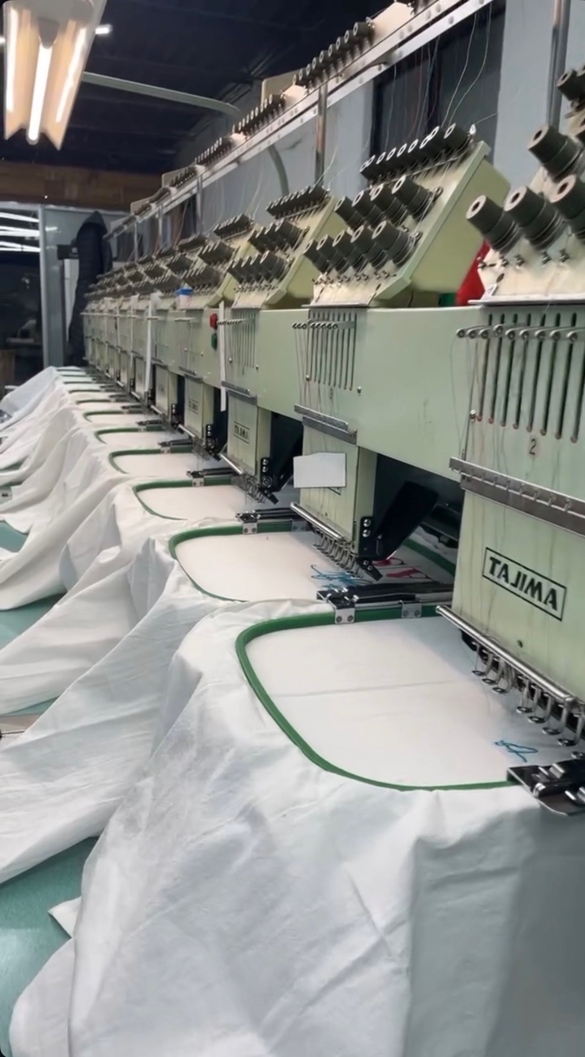 Multi-head embroidery machine running bulk order